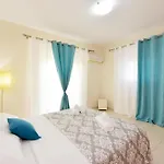וילה Seraina House פסטידה