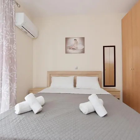 Seraina House *