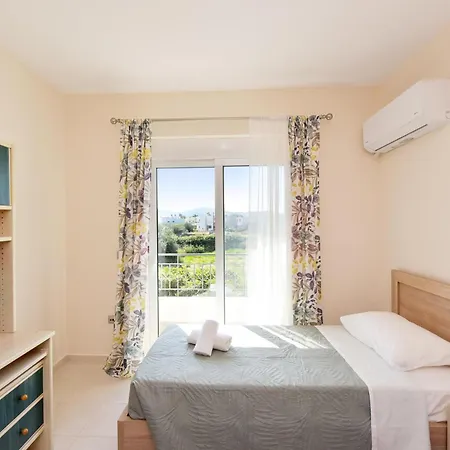 Villa Seraina House