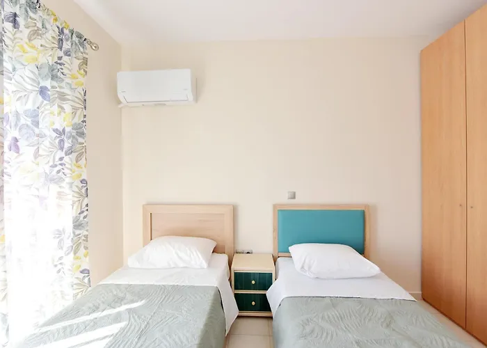 Villa Seraina House Pastida