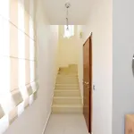 فيلة Seraina House