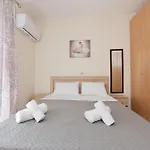Seraina House *