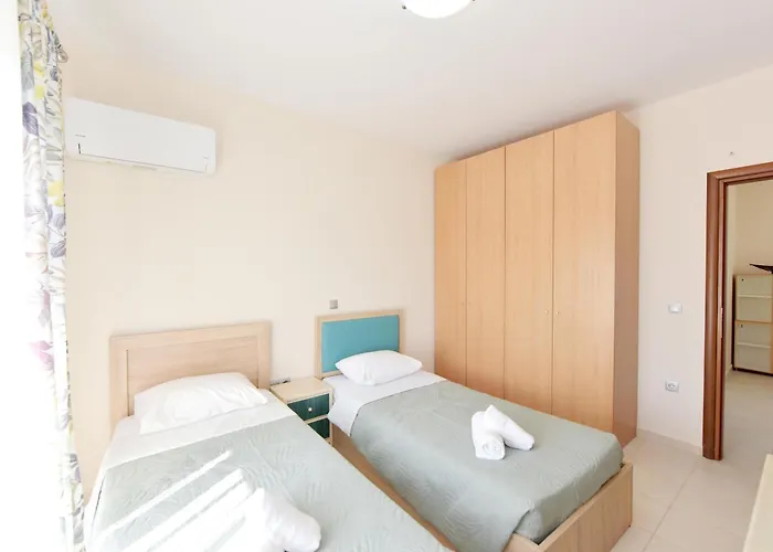 Villa Seraina House *